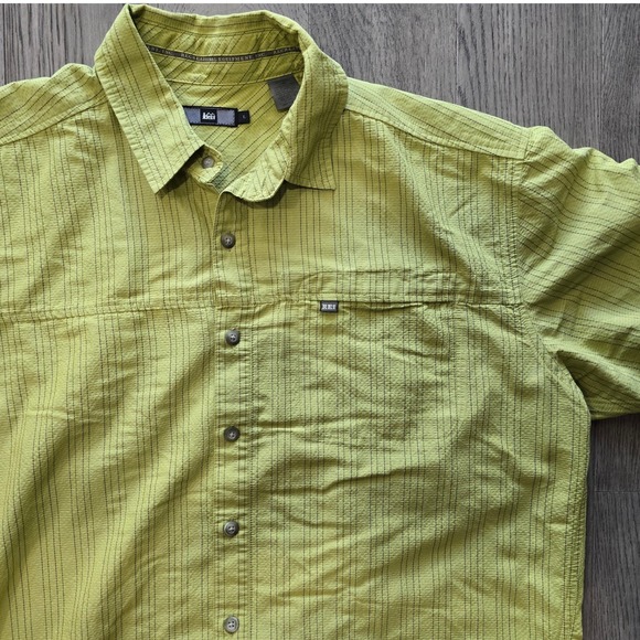 REI Other - REI Collared Short Sleeeve Button Down Shirt Lime Green Mens Large Pinstripe
